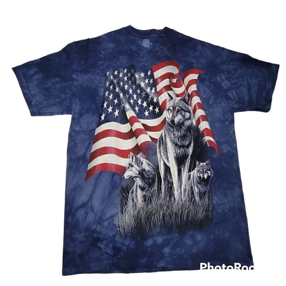 The Mountain Graphic T-Shirt Adult Medium Wolves American Flag Blue Tie Dye‎